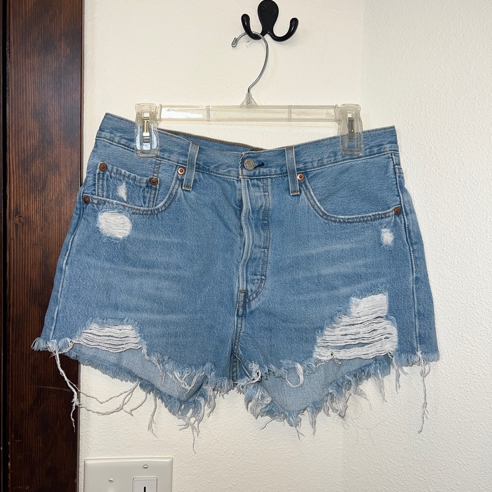 Women’s 501 Levi’s shorts size 29